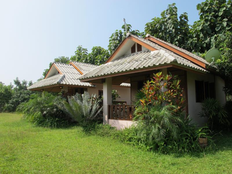 פאי Orange Grove Resort מראה חיצוני תמונה