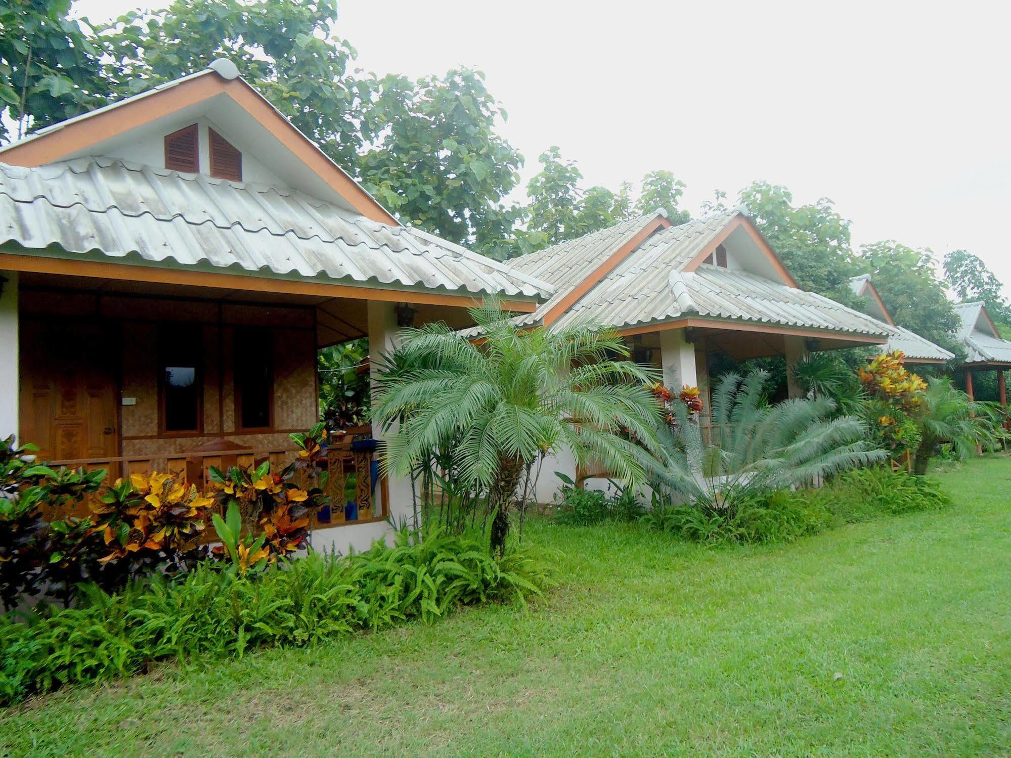 פאי Orange Grove Resort מראה חיצוני תמונה