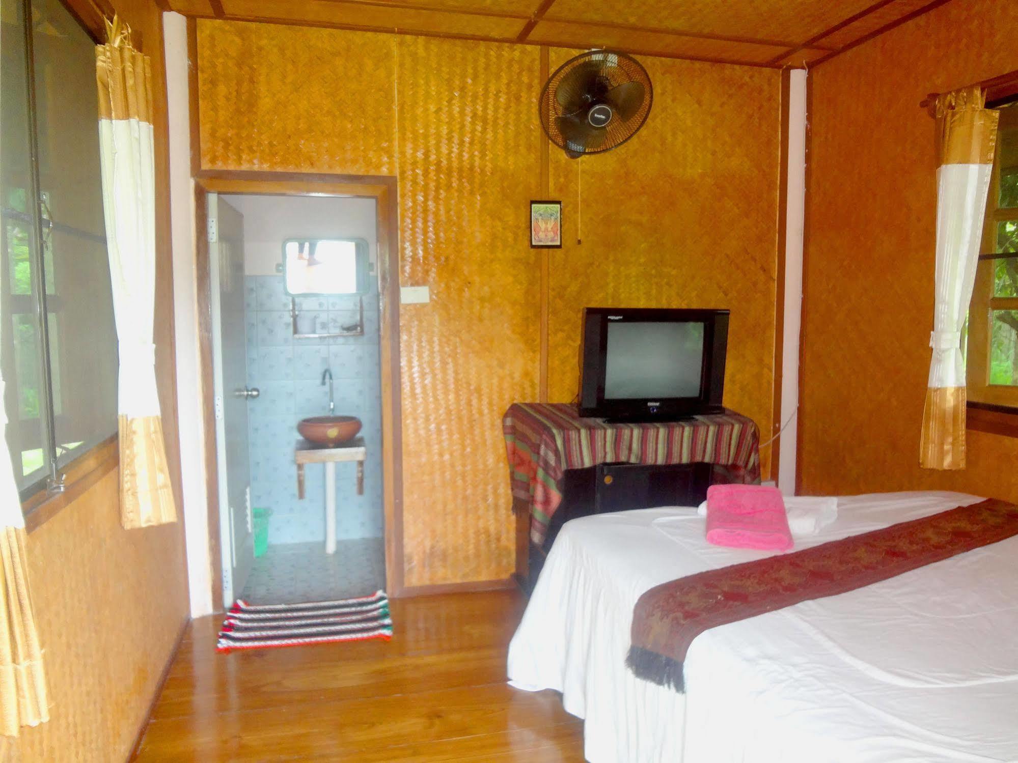 פאי Orange Grove Resort מראה חיצוני תמונה